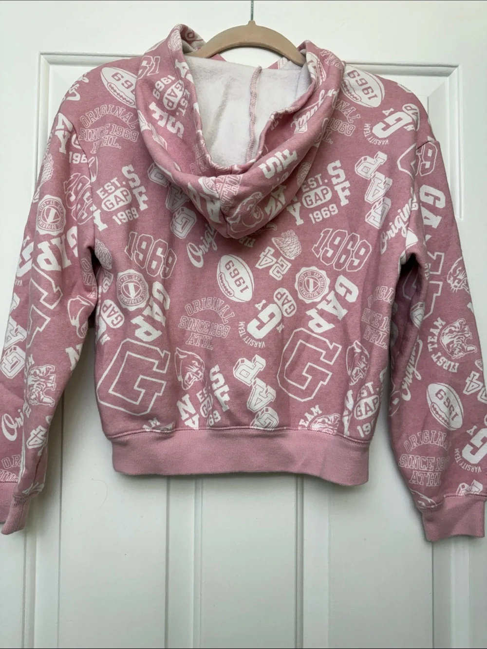 GAP soft pink